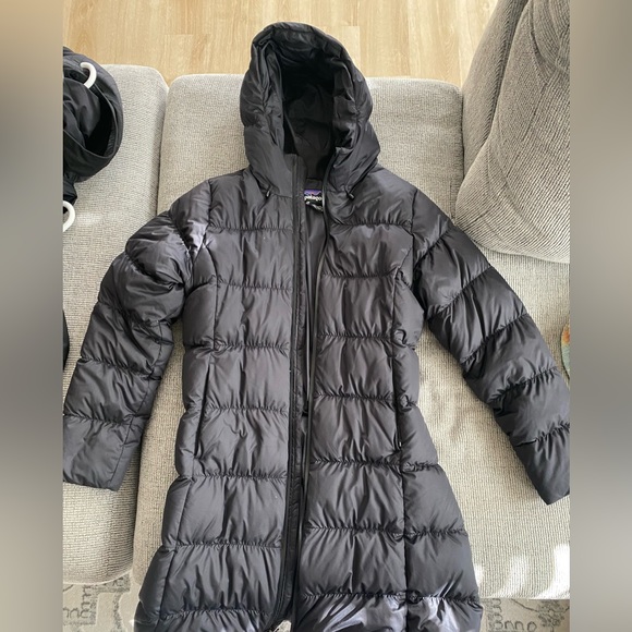 Long Down Patagonia Coat - Picture 12 of 16